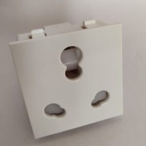 Roma 6 A Socket 21102